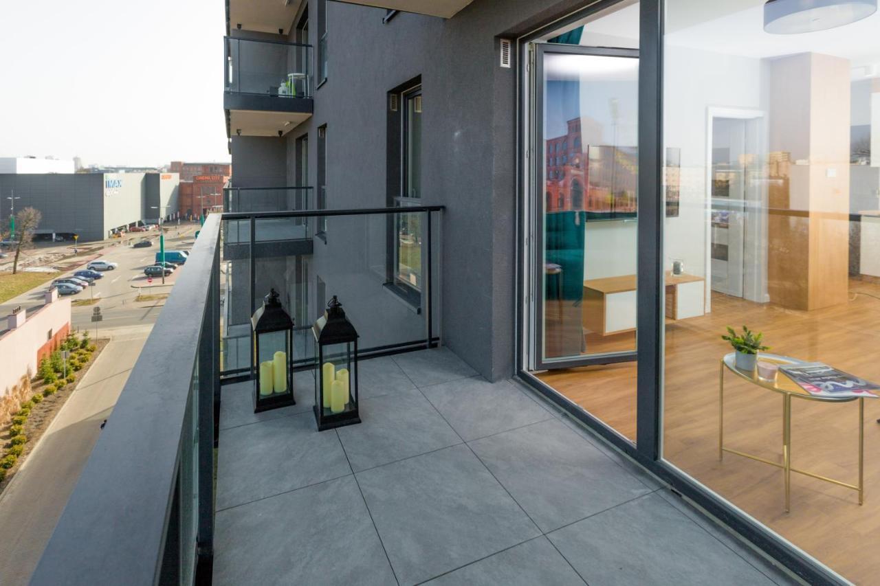 Royal Manu Apartment Netflix Lodz  Exterior photo